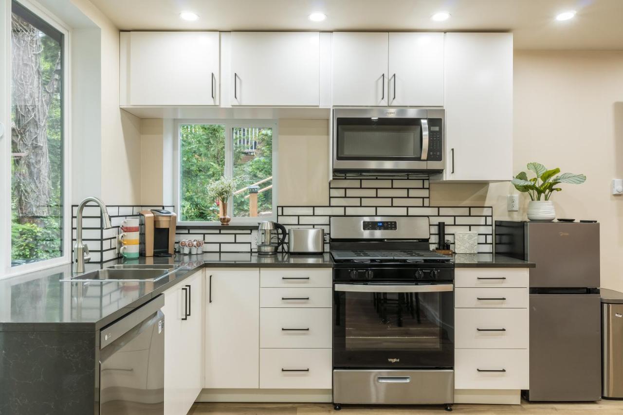 Beautiful Place With A Great Location, Free Parking, Wifi & Large Tv. Федерал Уей Екстериор снимка