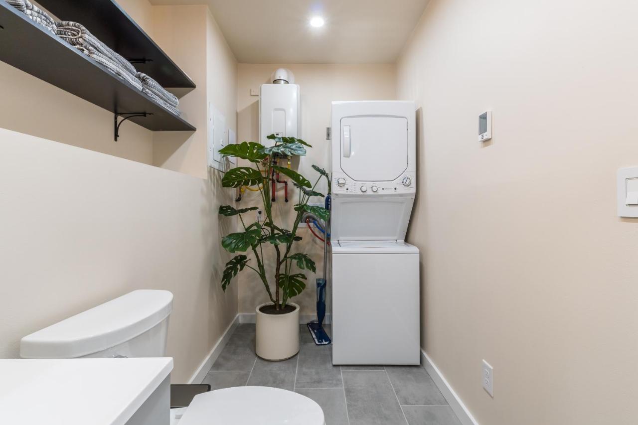 Beautiful Place With A Great Location, Free Parking, Wifi & Large Tv. Федерал Уей Екстериор снимка